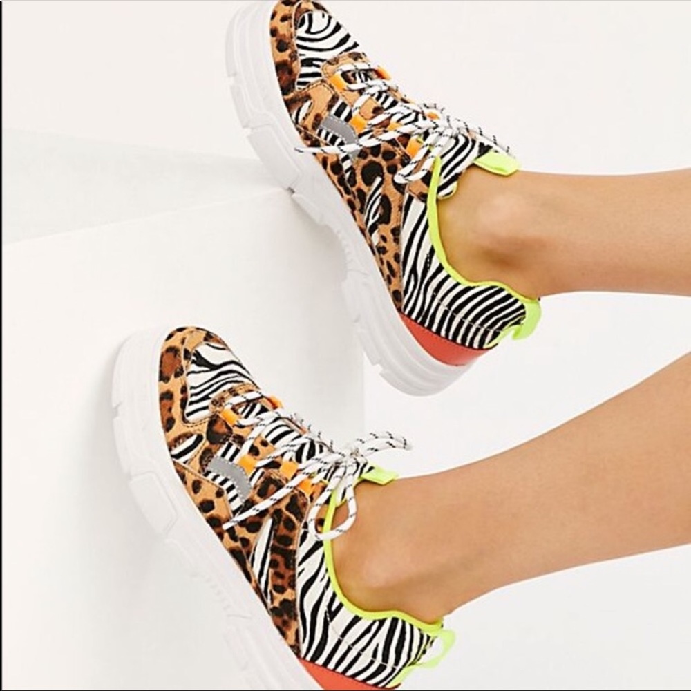 Gwen Animal Sneakers!  Rare!  Sold Out!!! Sz 8.5